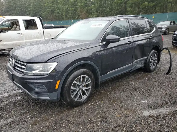 3VV2B7AX8JM202740 2018 VOLKSWAGEN TIGUAN - Image 1