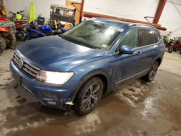 3VV2B7AX8JM203032 2018 VOLKSWAGEN TIGUAN - Image 1