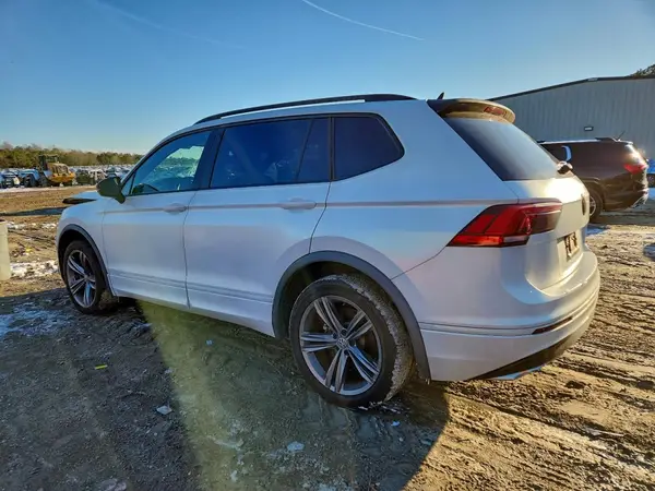 3VV2B7AX8KM009151 2019 VOLKSWAGEN TIGUAN - Image 2