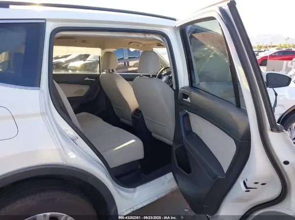 3VV2B7AX8KM015774 2019 VOLKSWAGEN TIGUAN - Image 8