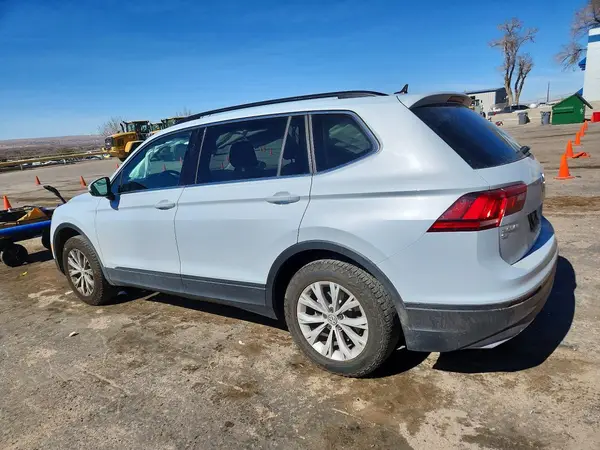 3VV2B7AX8KM020926 2019 VOLKSWAGEN TIGUAN - Image 2