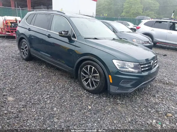 3VV2B7AX8KM028878 2019 VOLKSWAGEN TIGUAN - Image 1