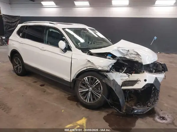 3VV2B7AX8KM049309 2019 VOLKSWAGEN TIGUAN - Image 1