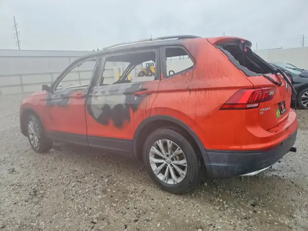 3VV2B7AX8KM051481 2019 VOLKSWAGEN TIGUAN - Image 2