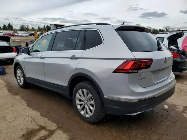 3VV2B7AX8KM051979 2019 VOLKSWAGEN TIGUAN - Image 2