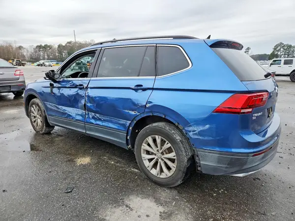 3VV2B7AX8KM053621 2019 VOLKSWAGEN TIGUAN - Image 2