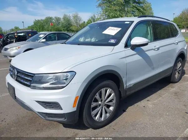3VV2B7AX8KM064490 2019 VOLKSWAGEN TIGUAN - Image 2