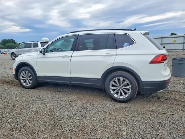 3VV2B7AX8KM065543 2019 VOLKSWAGEN TIGUAN - Image 2
