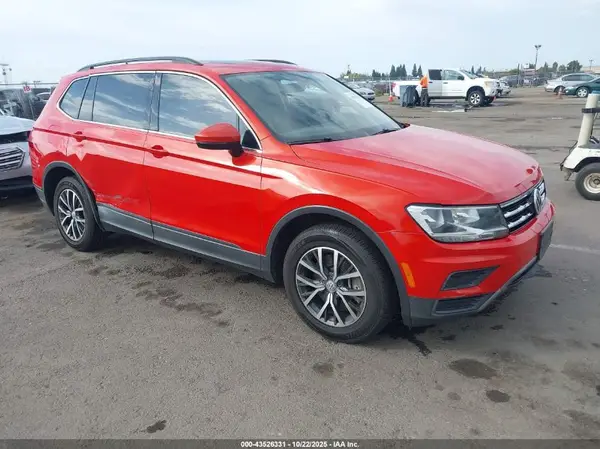3VV2B7AX8KM077045 2019 VOLKSWAGEN TIGUAN - Image 1