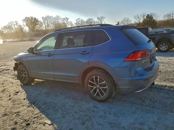 3VV2B7AX8KM091026 2019 VOLKSWAGEN TIGUAN - Image 2