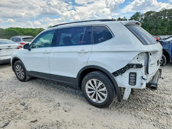 3VV2B7AX8KM091463 2019 VOLKSWAGEN TIGUAN - Image 2