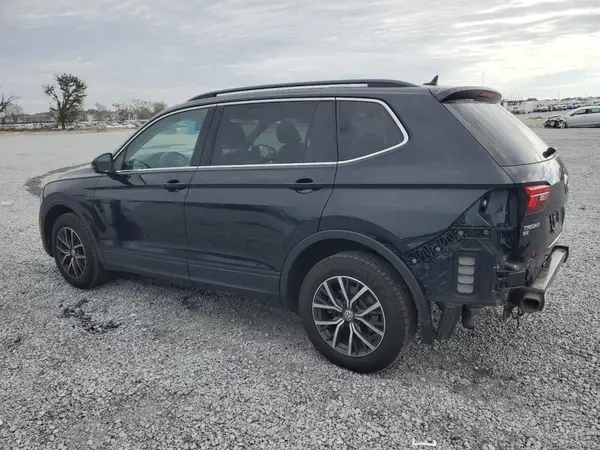 3VV2B7AX8KM110562 2019 VOLKSWAGEN TIGUAN - Image 2