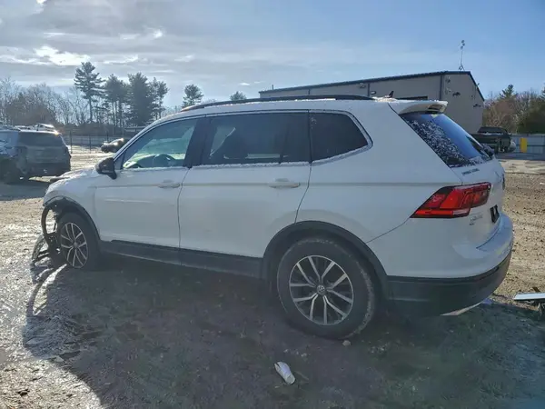 3VV2B7AX8KM110691 2019 VOLKSWAGEN TIGUAN - Image 2