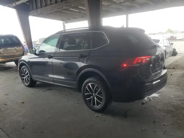 3VV2B7AX8KM132738 2019 VOLKSWAGEN TIGUAN - Image 2
