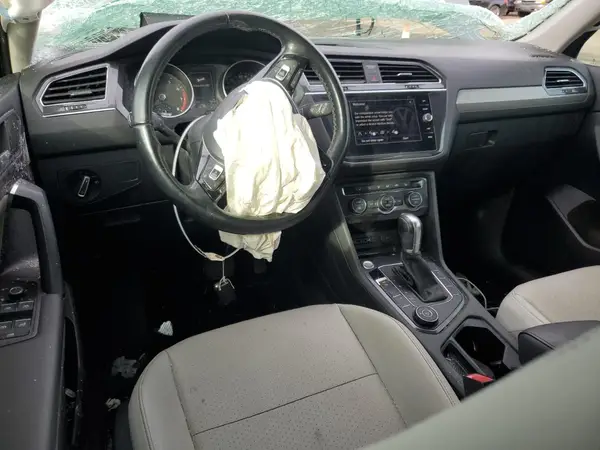 3VV2B7AX8KM144128 2019 VOLKSWAGEN TIGUAN - Image 8
