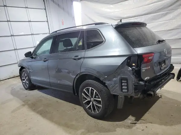 3VV2B7AX8KM154240 2019 VOLKSWAGEN TIGUAN - Image 2