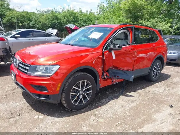 3VV2B7AX8KM165738 2019 VOLKSWAGEN TIGUAN - Image 2