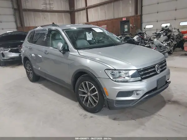 3VV2B7AX8KM173287 2019 VOLKSWAGEN TIGUAN - Image 1