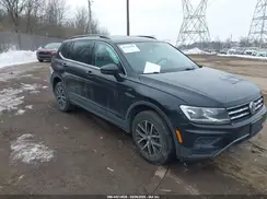3VV2B7AX8KM181826 2019 VOLKSWAGEN TIGUAN