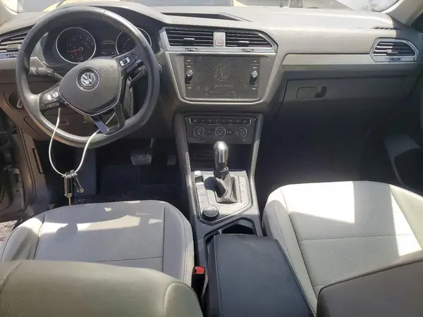 3VV2B7AX8LM043043 2020 VOLKSWAGEN TIGUAN - Image 8