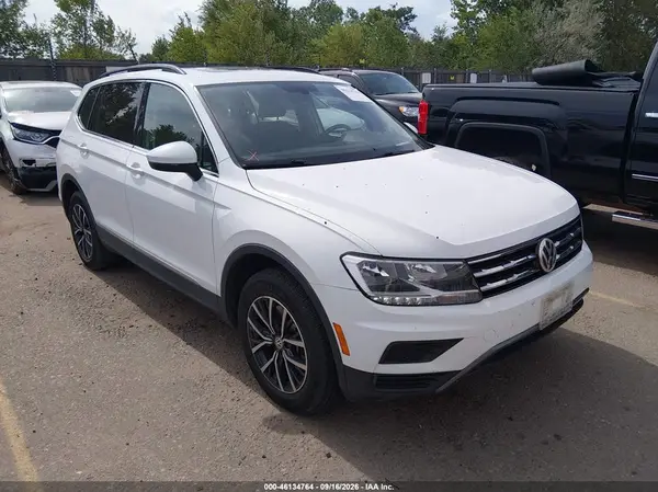 3VV2B7AX8LM053510 2020 VOLKSWAGEN TIGUAN - Image 1