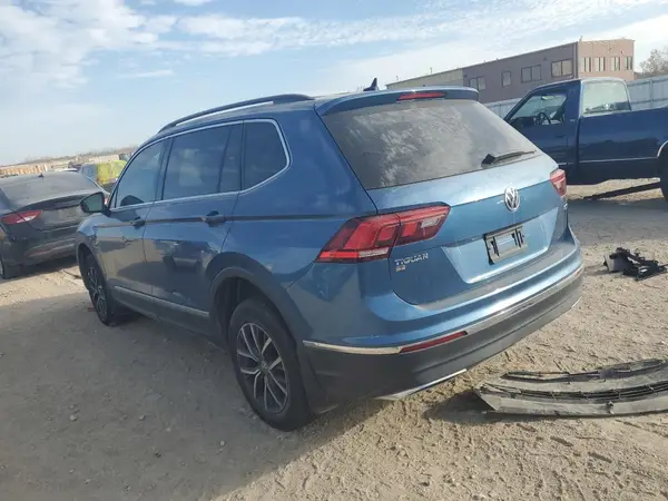 3VV2B7AX8LM076494 2020 VOLKSWAGEN TIGUAN - Image 2