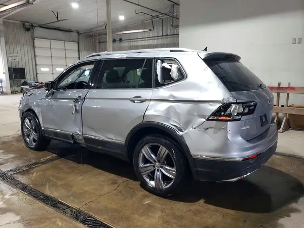 3VV2B7AX8LM089648 2020 VOLKSWAGEN TIGUAN - Image 2