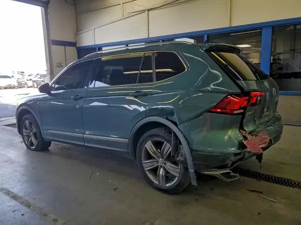 3VV2B7AX8LM117237 2020 VOLKSWAGEN TIGUAN - Image 2