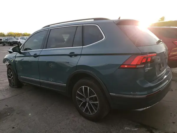 3VV2B7AX8LM128061 2020 VOLKSWAGEN TIGUAN - Image 2