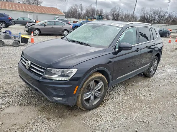 3VV2B7AX8LM137388 2020 VOLKSWAGEN TIGUAN - Image 1