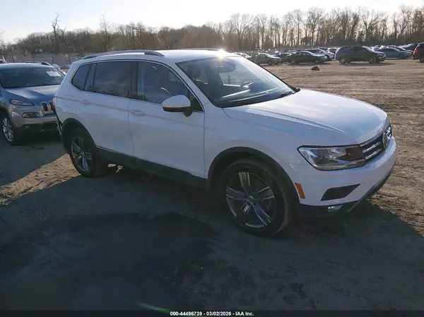 3VV2B7AX8LM167944 2020 VOLKSWAGEN TIGUAN - Image 1