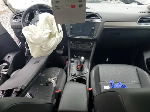 3VV2B7AX8MM013302 2021 VOLKSWAGEN TIGUAN - Image 8