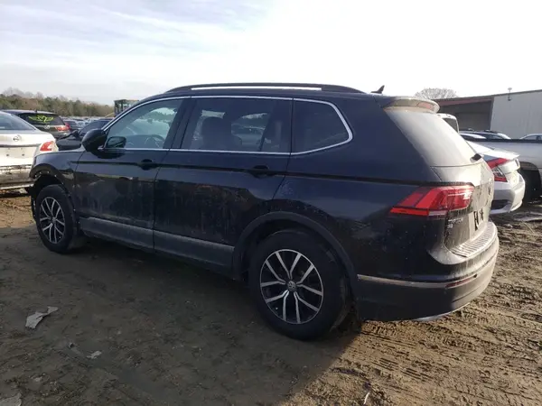 3VV2B7AX8MM023487 2021 VOLKSWAGEN TIGUAN - Image 2
