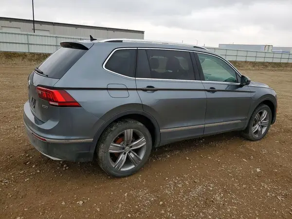 3VV2B7AX8MM037549 2021 VOLKSWAGEN TIGUAN - Image 2