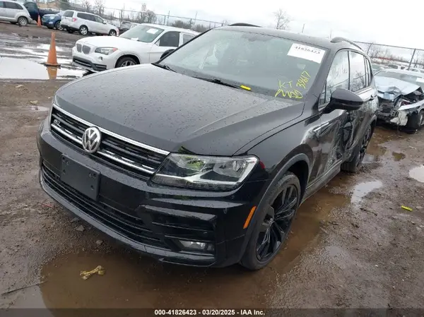 3VV2B7AX8MM045666 2021 VOLKSWAGEN TIGUAN - Image 2