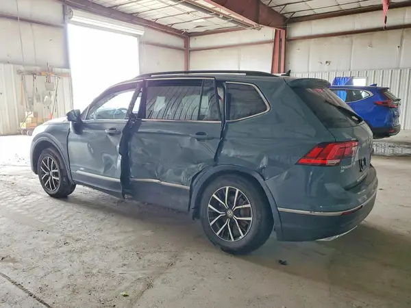 3VV2B7AX8MM061463 2021 VOLKSWAGEN TIGUAN - Image 2