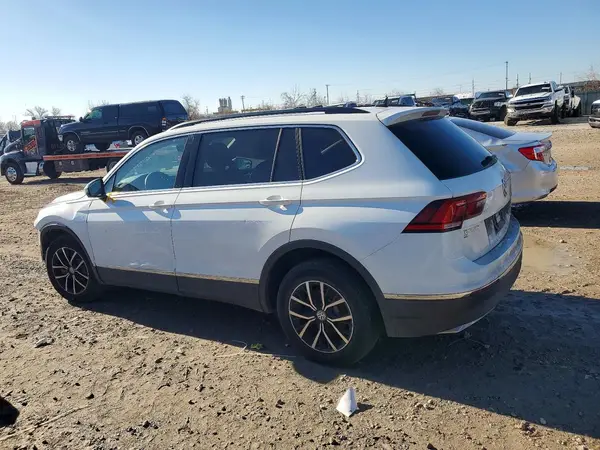 3VV2B7AX8MM091076 2021 VOLKSWAGEN TIGUAN - Image 2