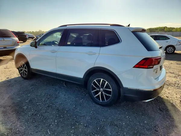 3VV2B7AX8MM143239 2021 VOLKSWAGEN TIGUAN - Image 2