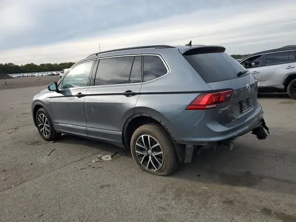 3VV2B7AX8MM158131 2021 VOLKSWAGEN TIGUAN - Image 2