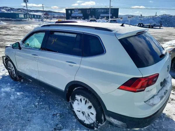 3VV2B7AX8MM159621 2021 VOLKSWAGEN TIGUAN - Image 2
