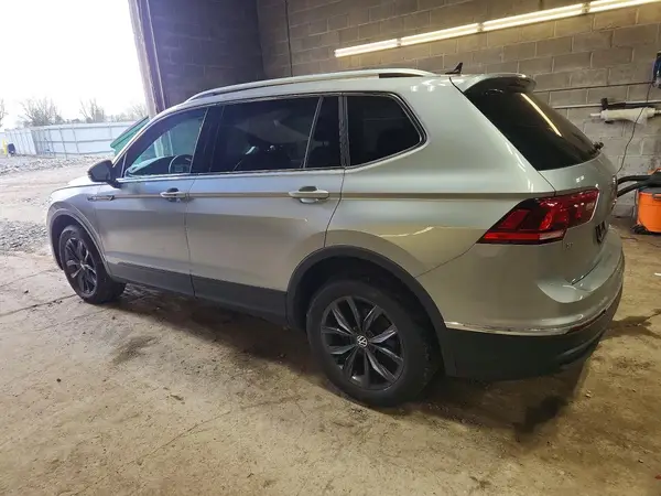 3VV2B7AX8NM022809 2022 VOLKSWAGEN TIGUAN - Image 2