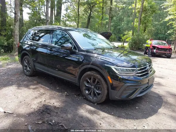 3VV2B7AX8NM086011 2022 VOLKSWAGEN TIGUAN - Image 1