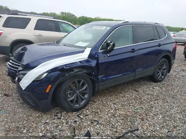 3VV2B7AX8NM098143 2022 VOLKSWAGEN TIGUAN - Image 2
