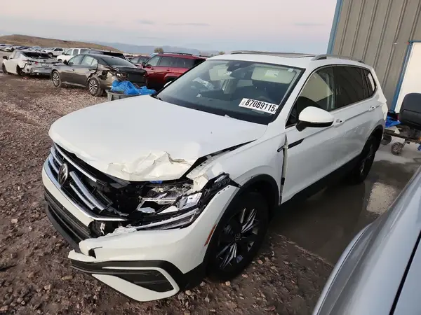 3VV2B7AX8NM105205 2022 VOLKSWAGEN TIGUAN - Image 1