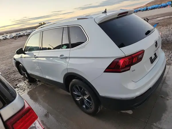 3VV2B7AX8NM105205 2022 VOLKSWAGEN TIGUAN - Image 2