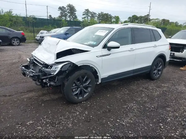 3VV2B7AX8NM109450 2022 VOLKSWAGEN TIGUAN - Image 2