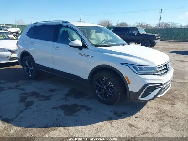 3VV2B7AX8RM032214 2024 VOLKSWAGEN TIGUAN - Image 1