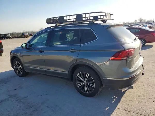 3VV2B7AX9JM036051 2018 VOLKSWAGEN TIGUAN - Image 2