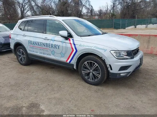 3VV2B7AX9JM036616 2018 VOLKSWAGEN TIGUAN - Image 1