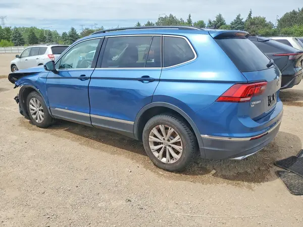 3VV2B7AX9JM047602 2018 VOLKSWAGEN TIGUAN - Image 2